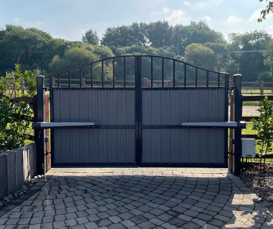 Fitted a durable aluminium swing gate with reinforced framing.