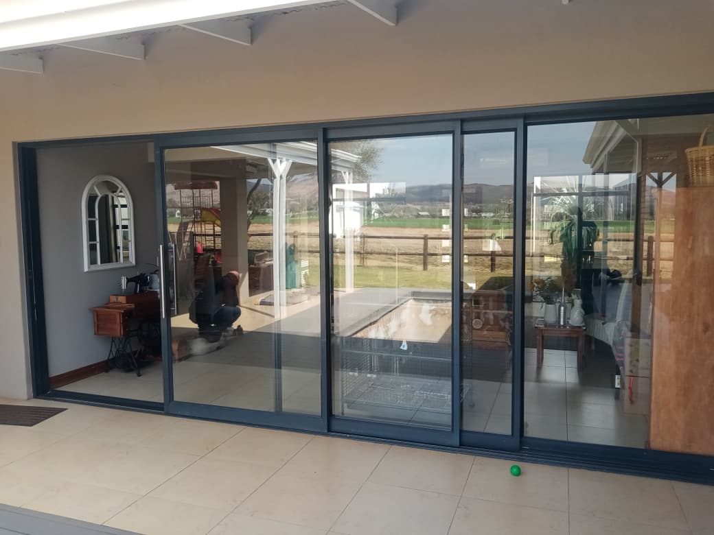 aluminium sliding door